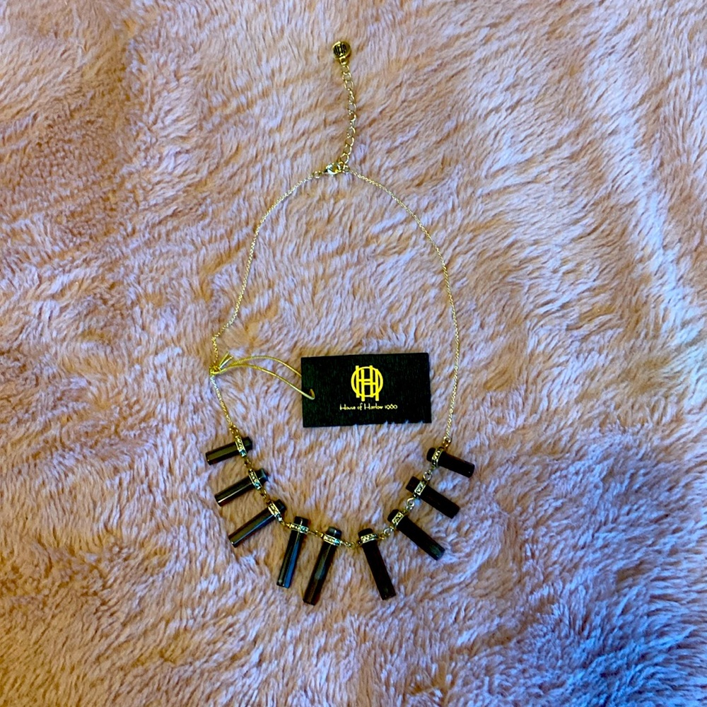 NWT HOUSE OF HARLOW CRYSTAL NECKLACE